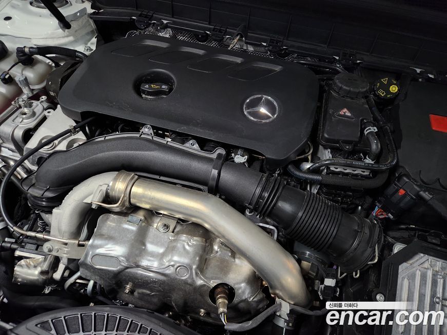 Mercedes-Benz GLB-Class 2025