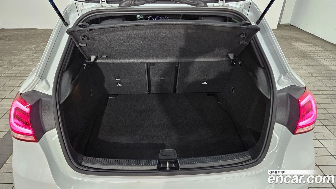 Mercedes-Benz A-Class 2023