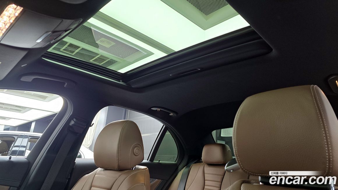 Mercedes-Benz E-Class 2023