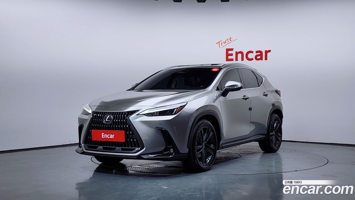 Lexus NX 2023