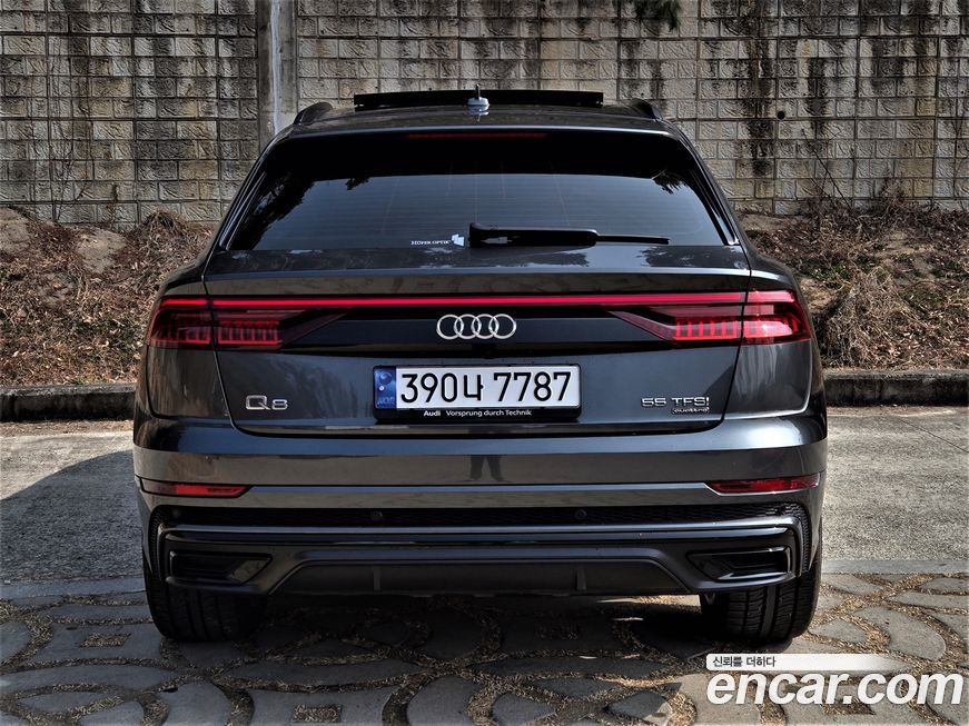 Audi Q8 2021