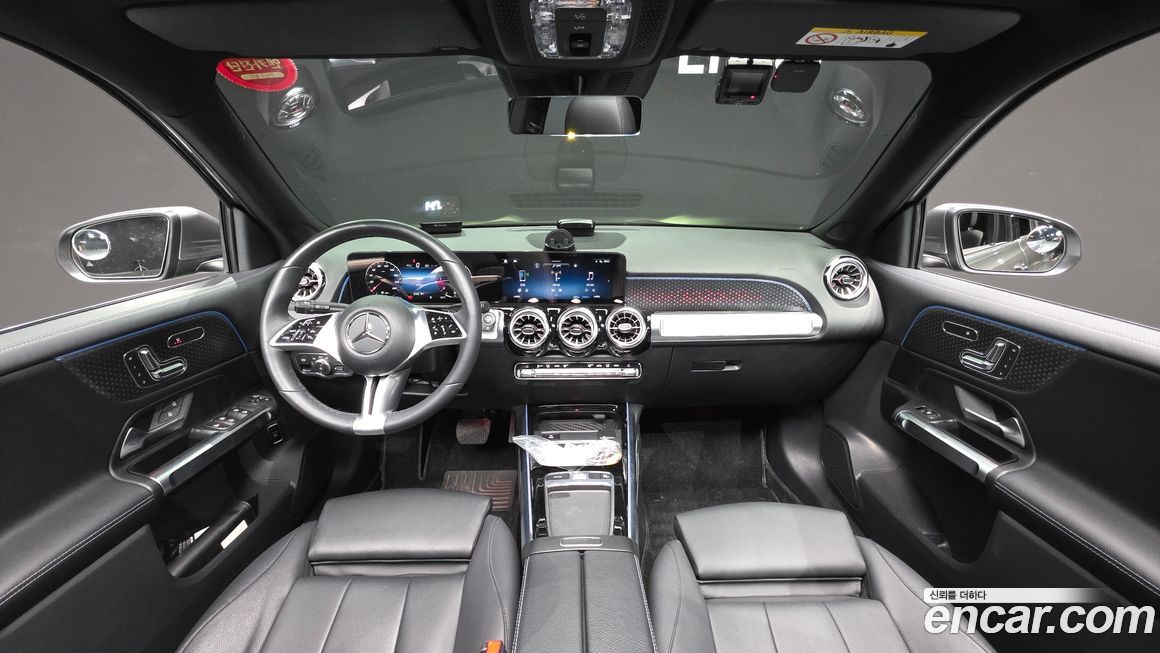 Mercedes-Benz GLB-Class 2024