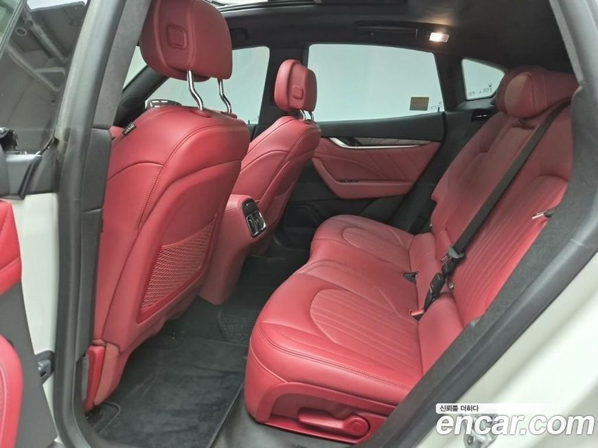 Maserati Levante 2022