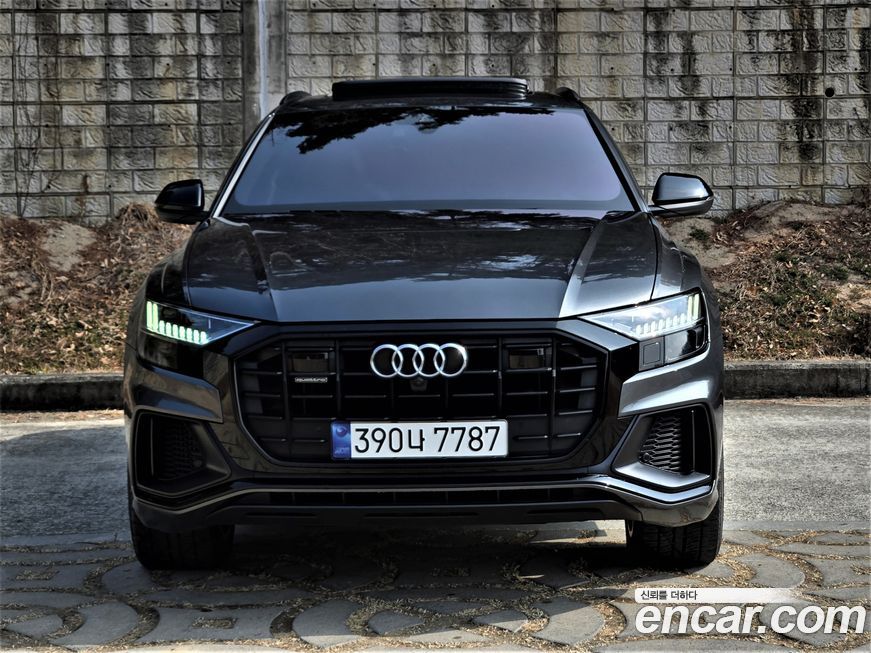 Audi Q8 2021