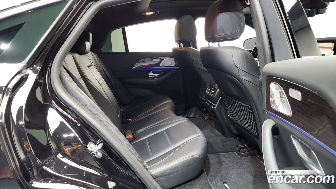 Mercedes-Benz GLE-Class 2021