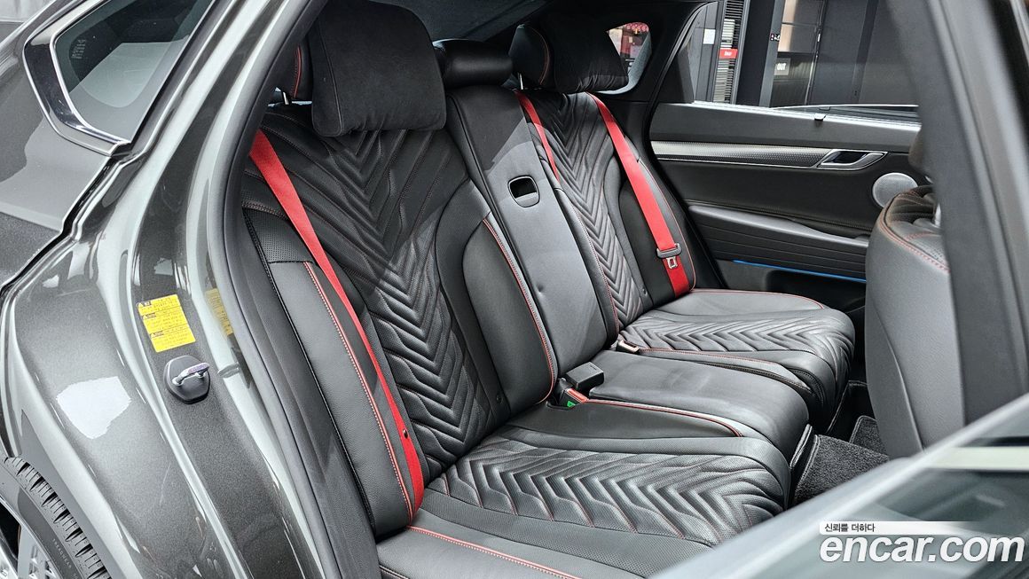 Genesis G80 2025