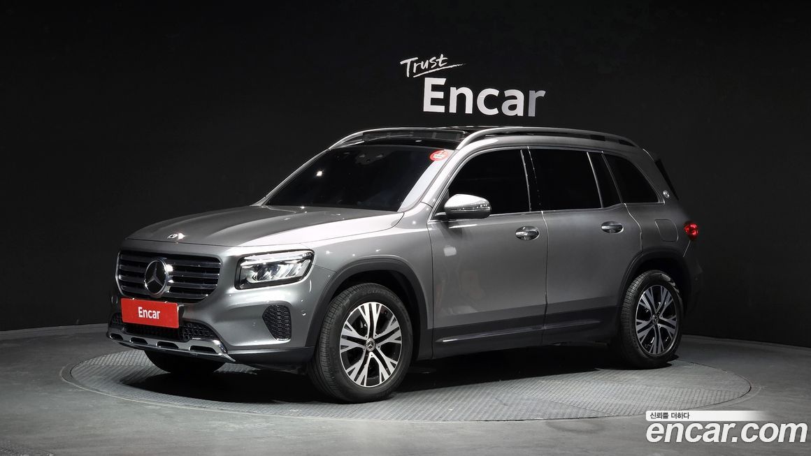 Mercedes-Benz GLB-Class 2024