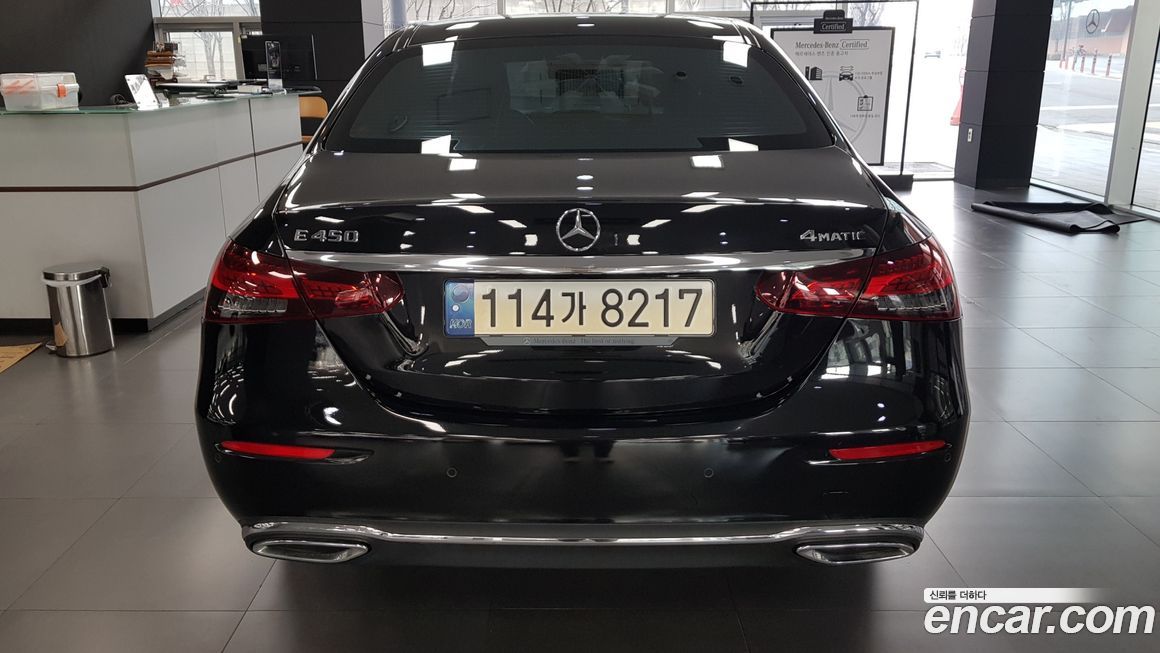 Mercedes-Benz E-Class 2021