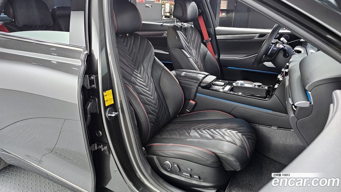 Genesis G80 2025
