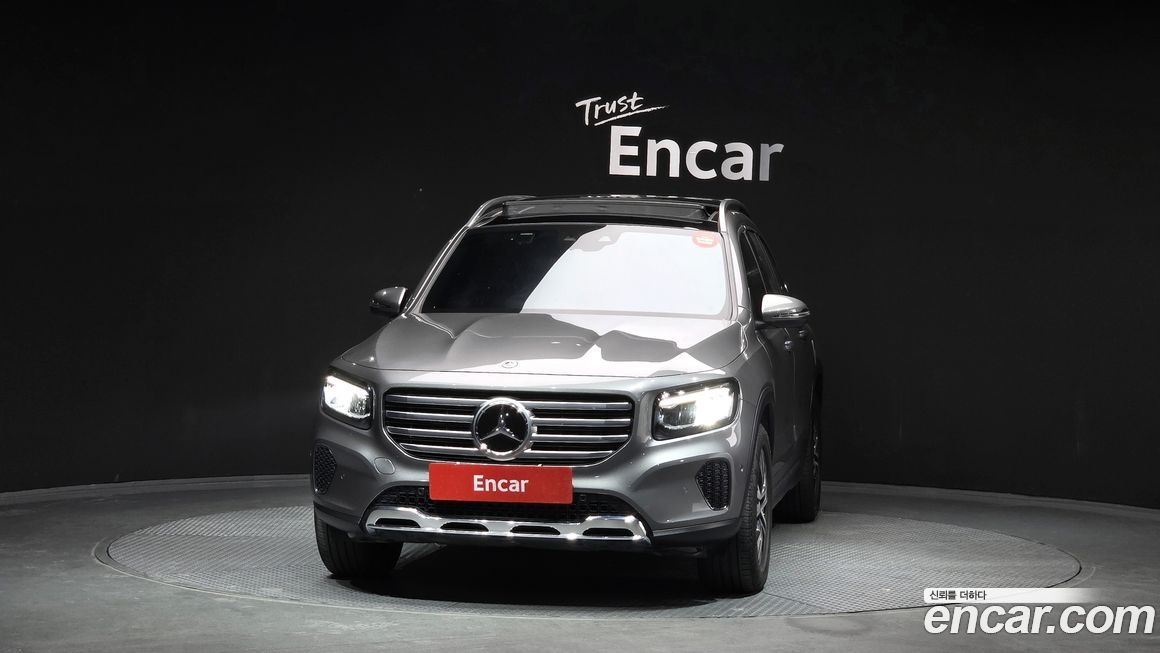 Mercedes-Benz GLB-Class 2024