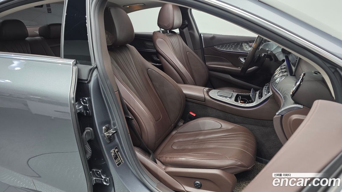 Mercedes-Benz CLS-Class 2021