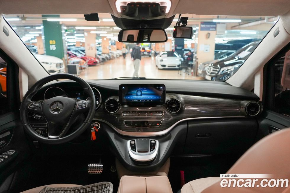 Mercedes-Benz V-Class 2021