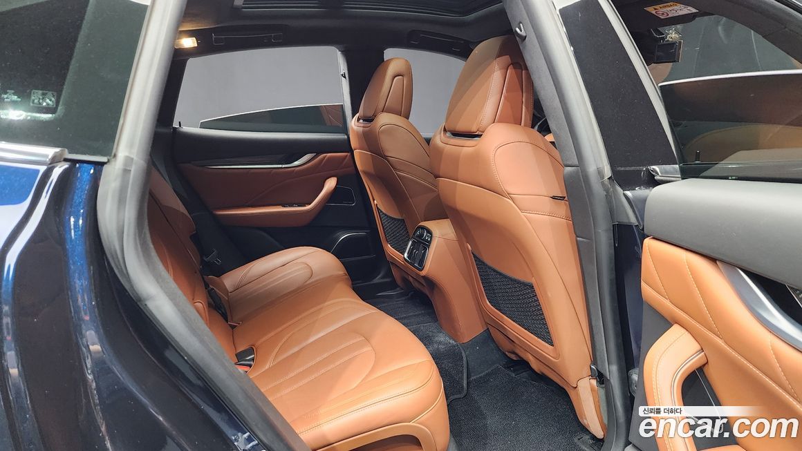 Maserati Levante 2022