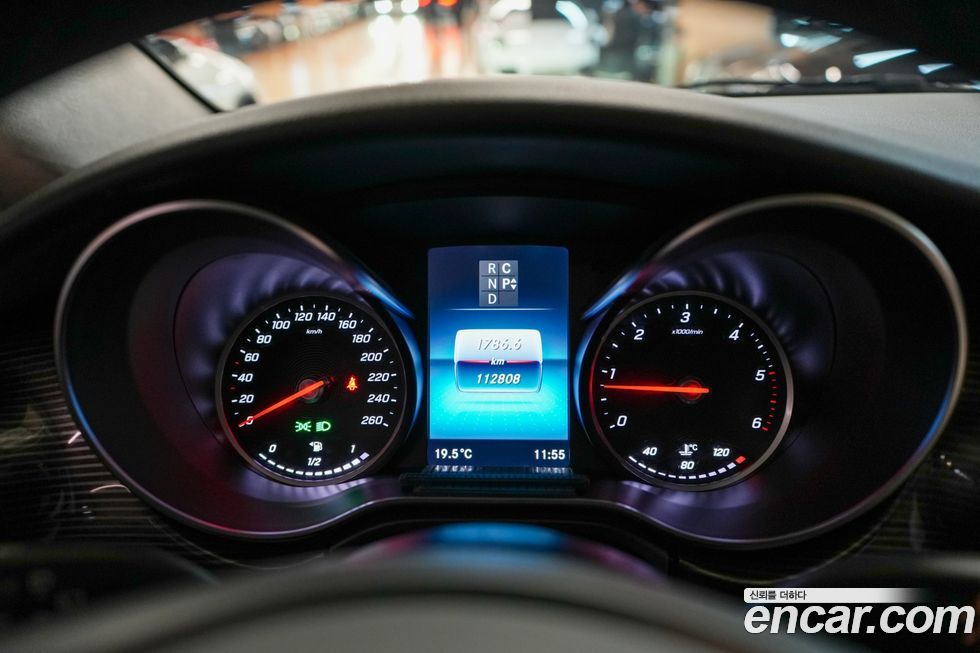 Mercedes-Benz V-Class 2021