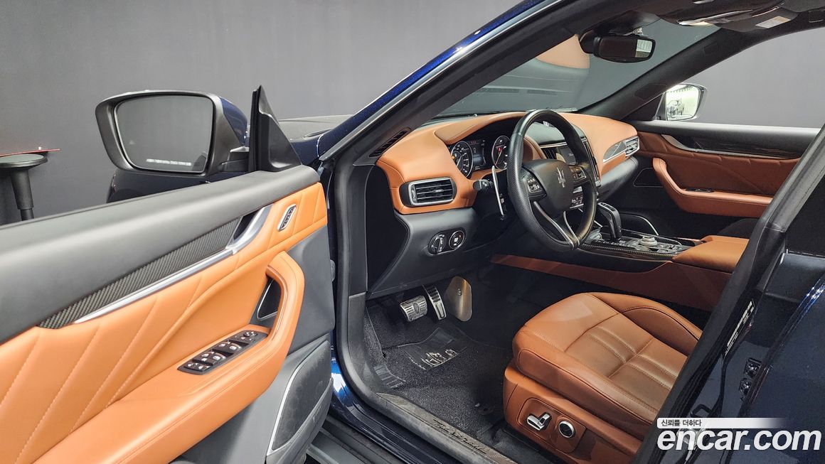 Maserati Levante 2022