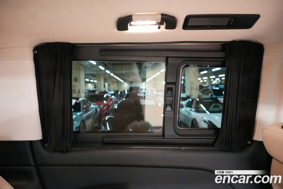 Mercedes-Benz V-Class 2021