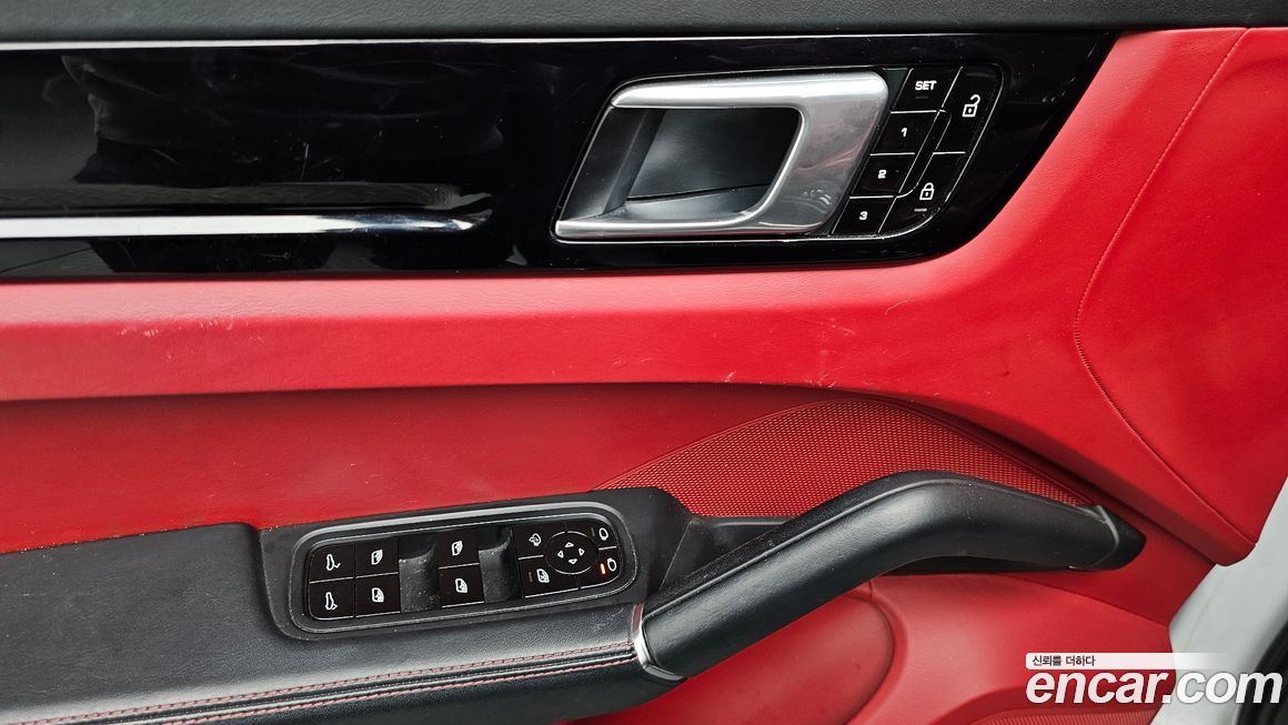 Porsche Cayenne 2020