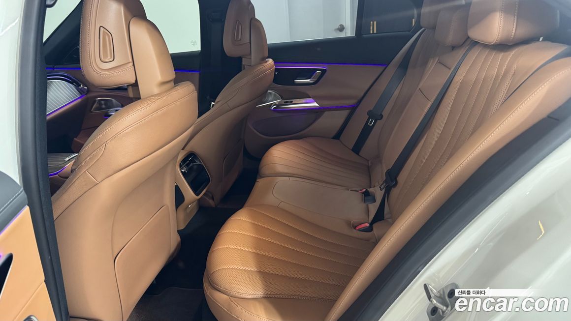 Mercedes-Benz E-Class 2025