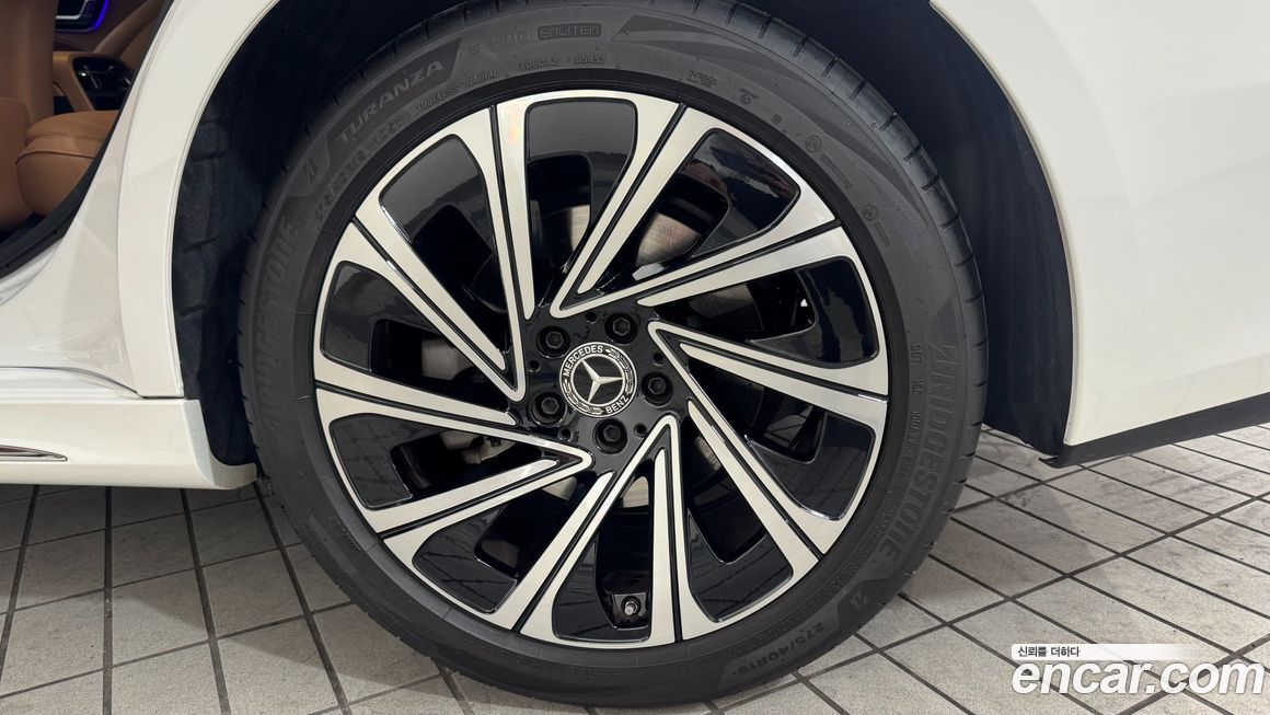 Mercedes-Benz E-Class 2025