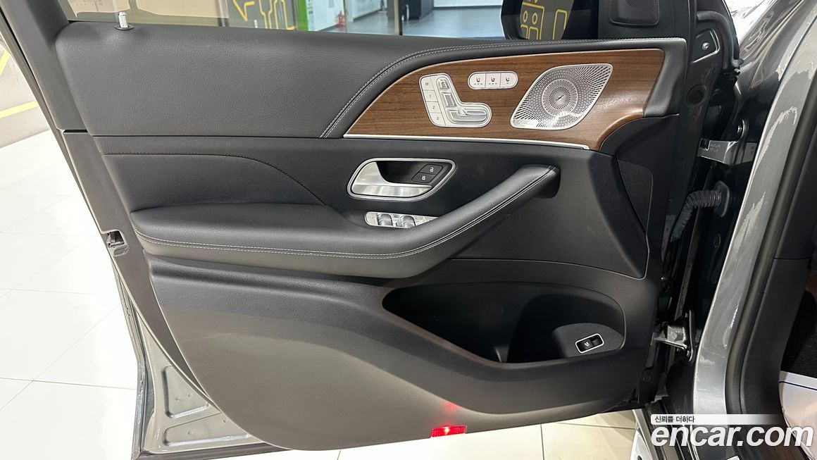 Mercedes-Benz GLE-Class 2021