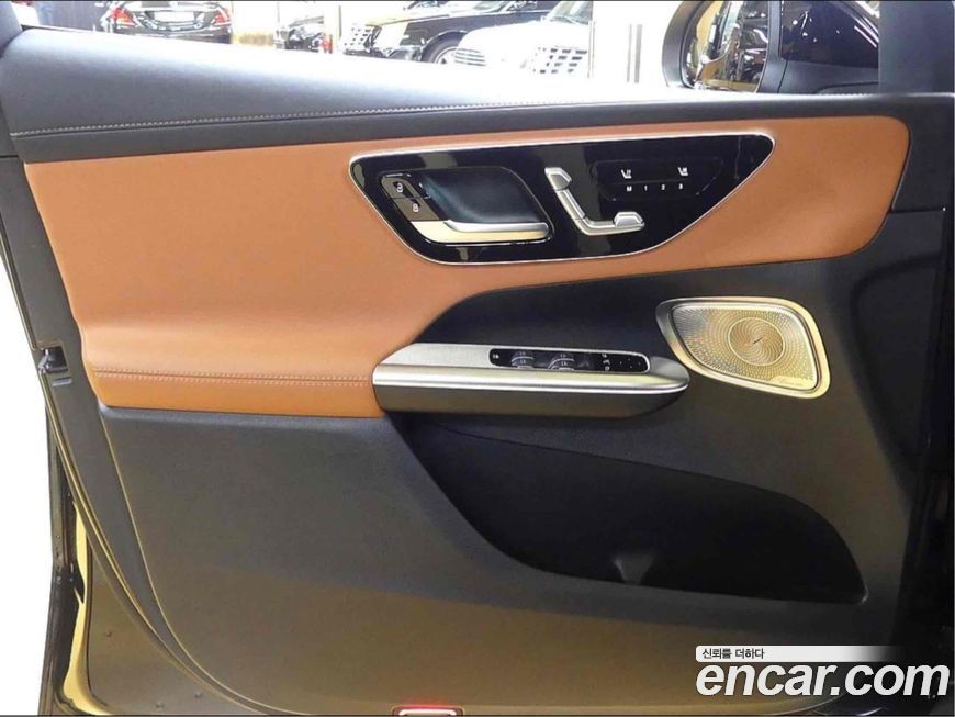 Mercedes-Benz GLC-Class 2023