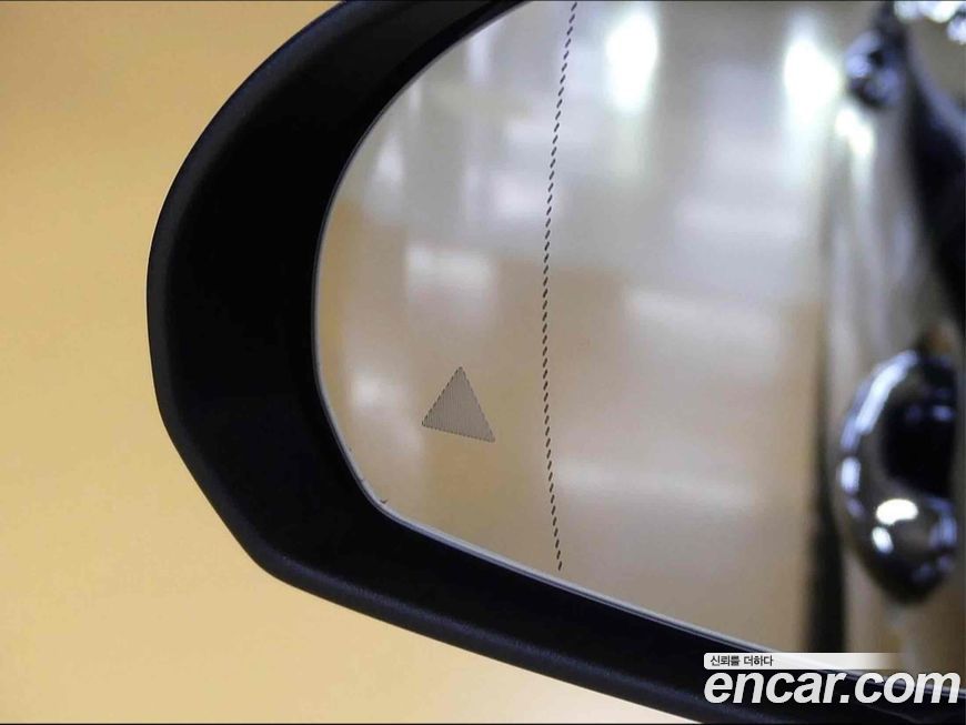 Mercedes-Benz GLC-Class 2023