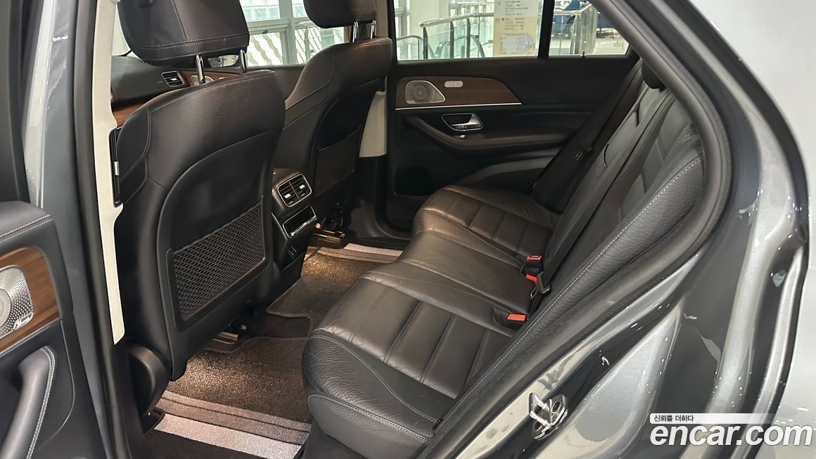 Mercedes-Benz GLE-Class 2021