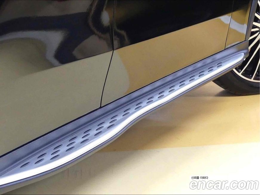 Mercedes-Benz GLC-Class 2023