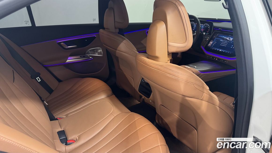 Mercedes-Benz E-Class 2025