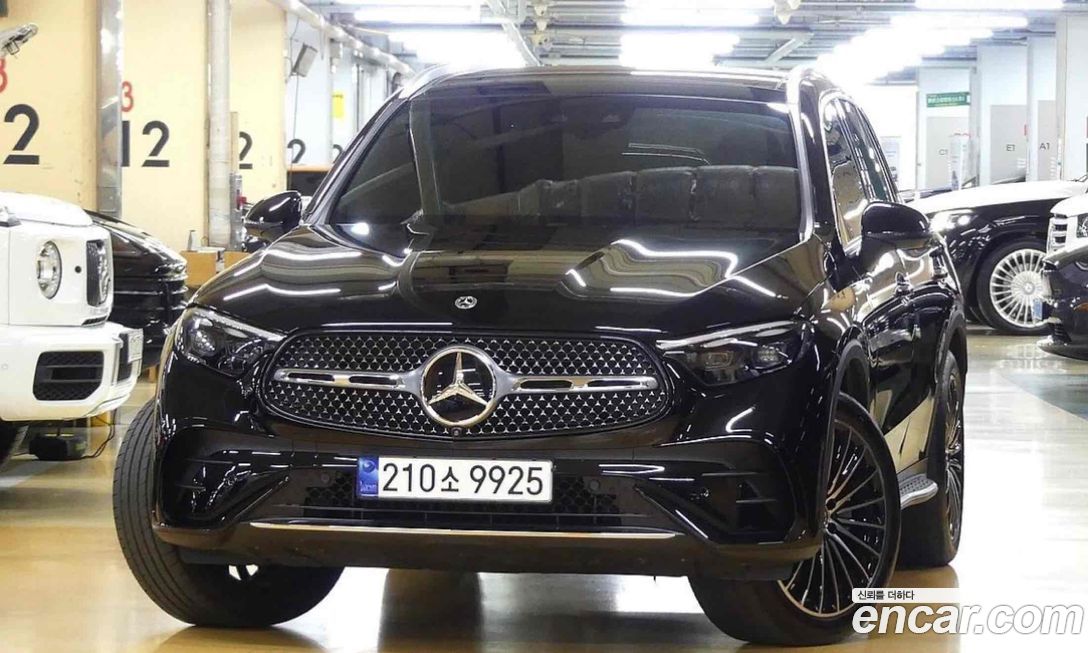 Mercedes-Benz GLC-Class 2023