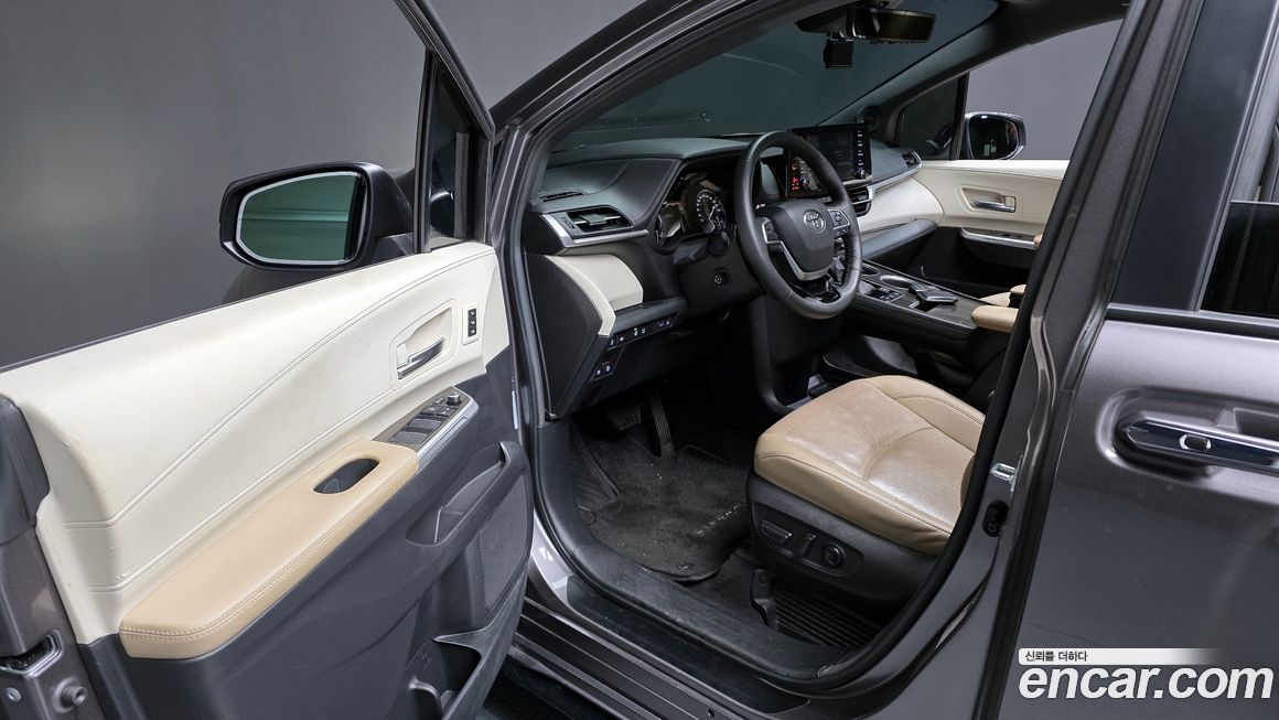 Toyota Sienna 2023