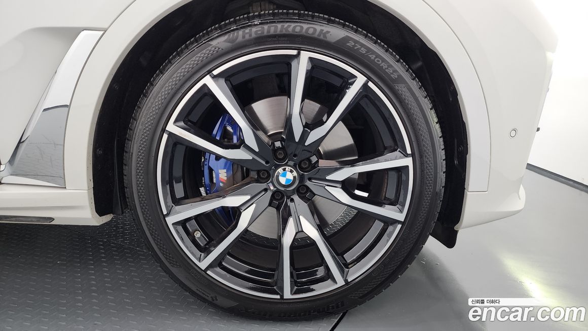 BMW X7 2022