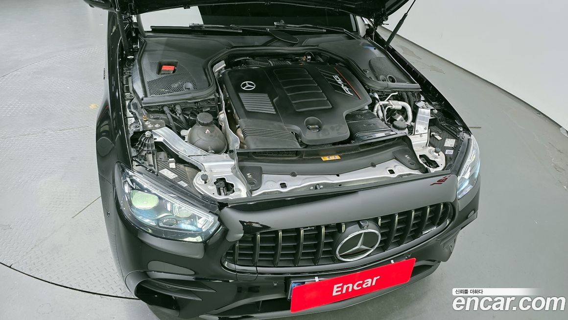 Mercedes-Benz E-Class 2023