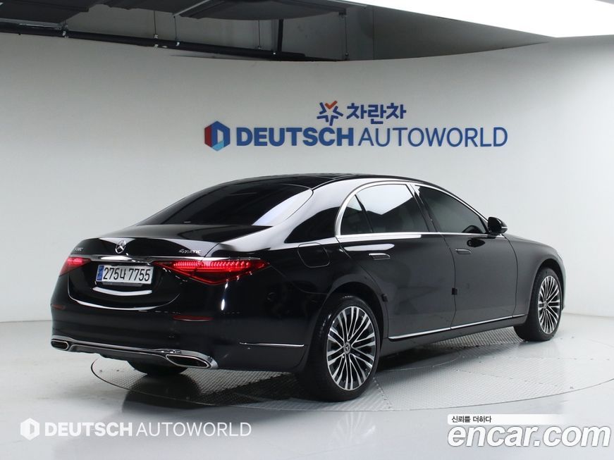 Mercedes-Benz S-Class 2021