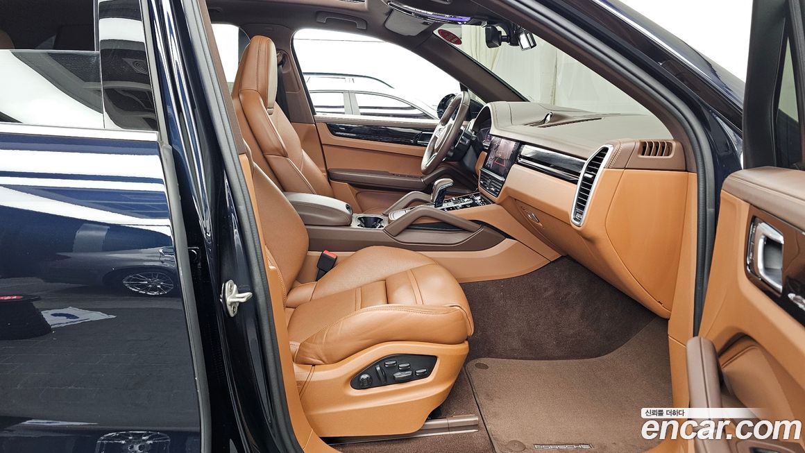 Porsche Cayenne 2022