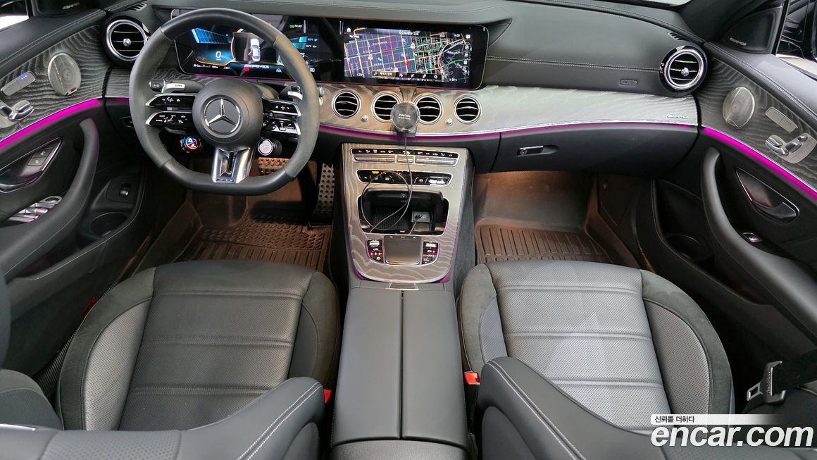 Mercedes-Benz E-Class 2023