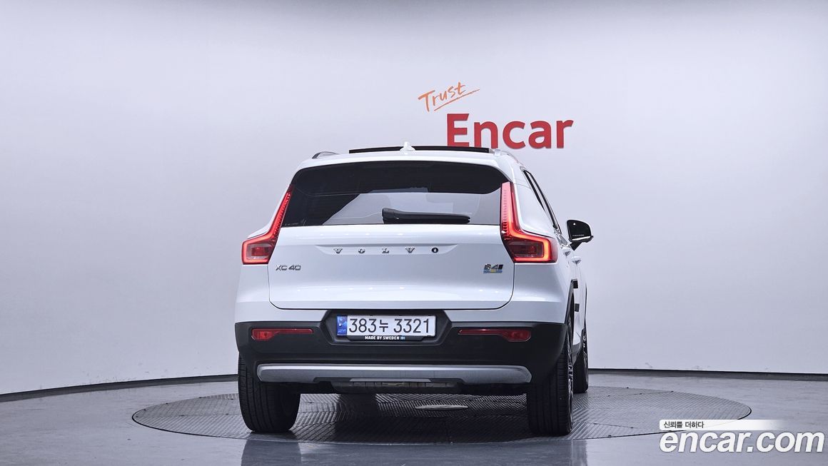 Volvo XC40 2021