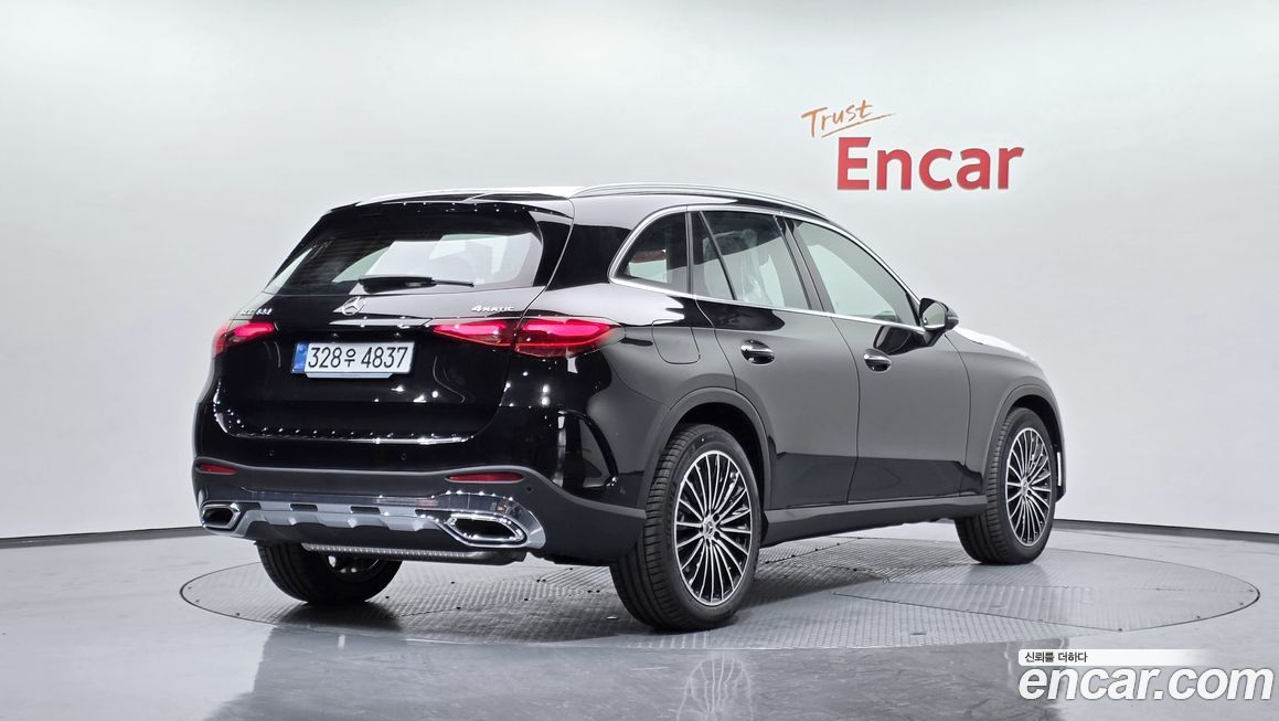 Mercedes-Benz GLC-Class 2026