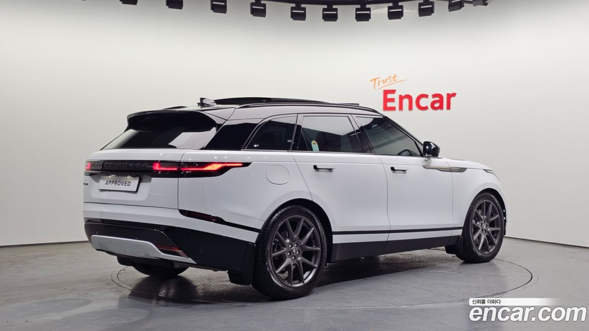 Land Rover Range Rover Velar 2025