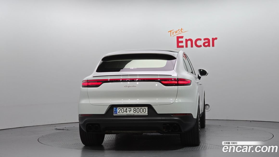 Porsche Cayenne 2021