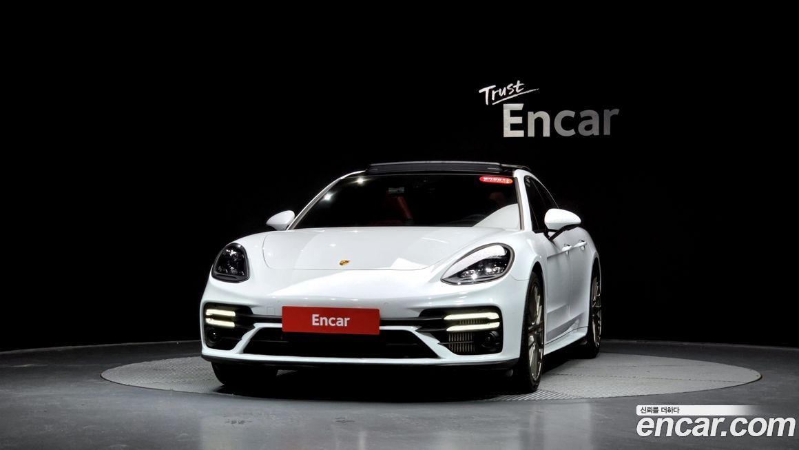 Porsche Panamera 2022