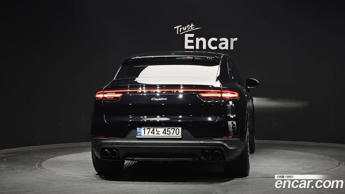 Porsche Cayenne 2022