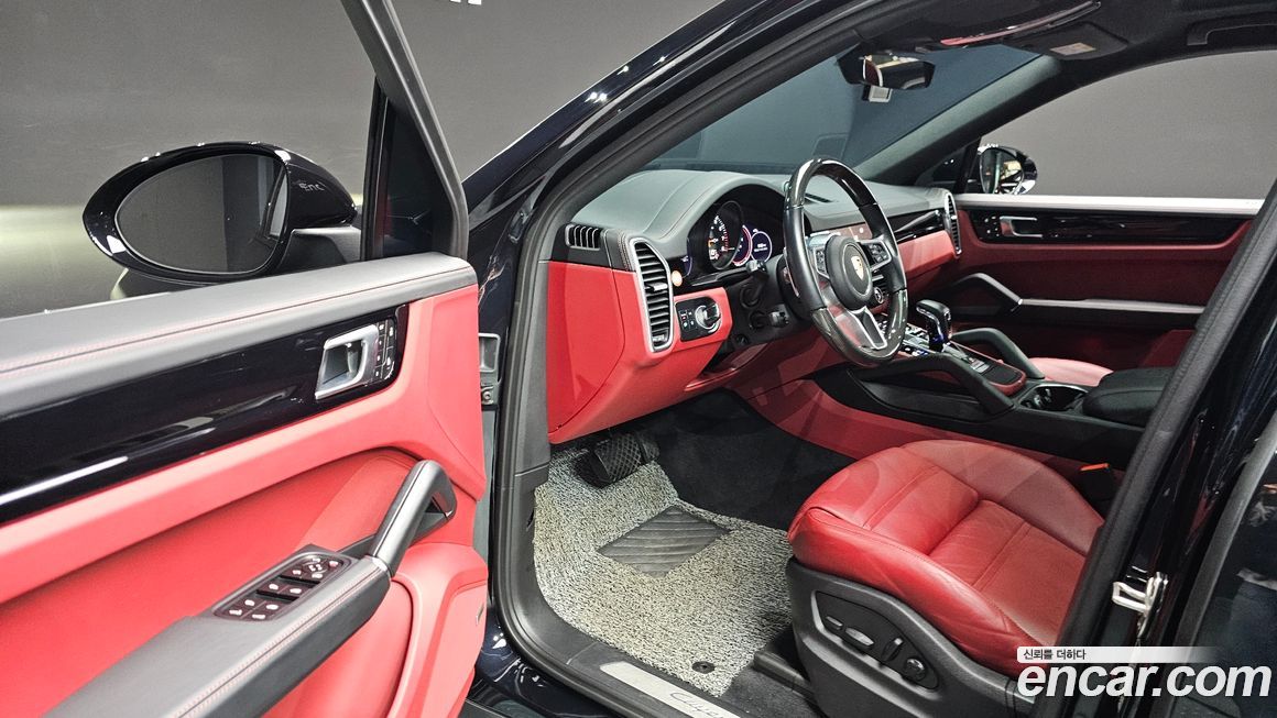 Porsche Cayenne 2022