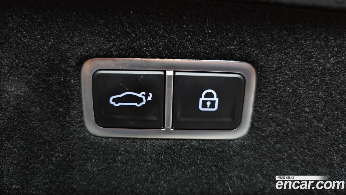 Genesis G90 2023