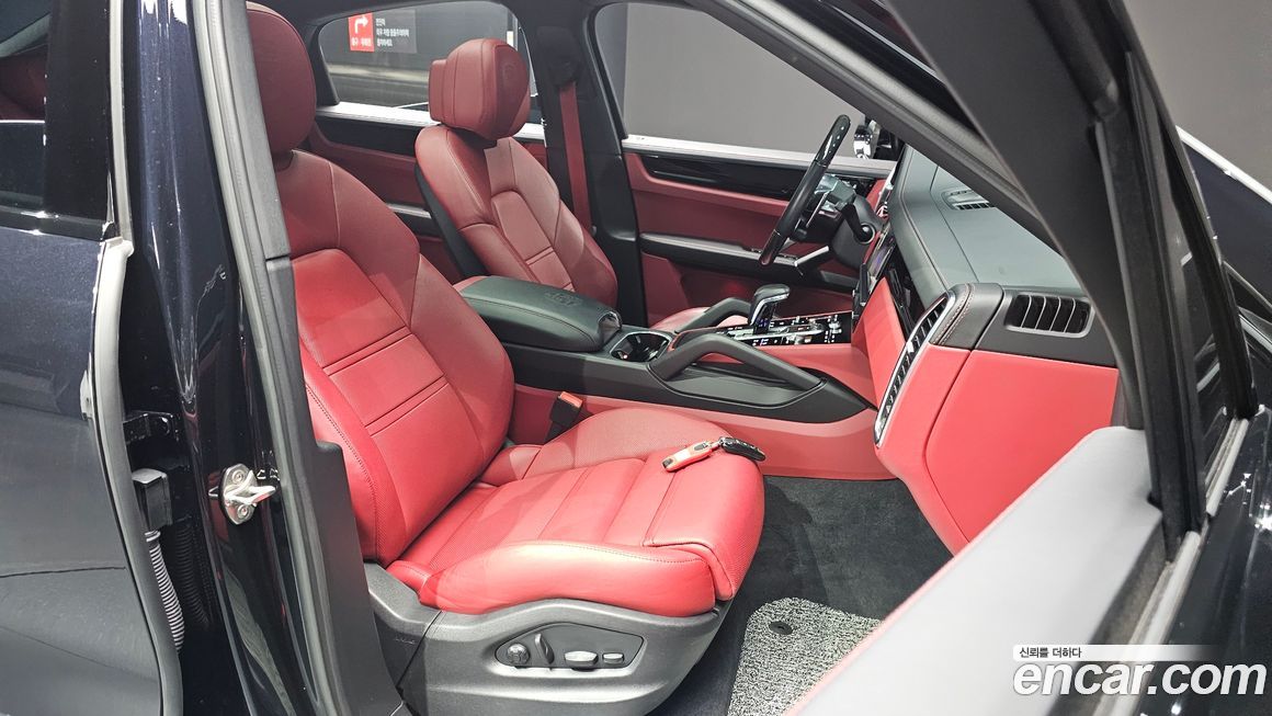 Porsche Cayenne 2022