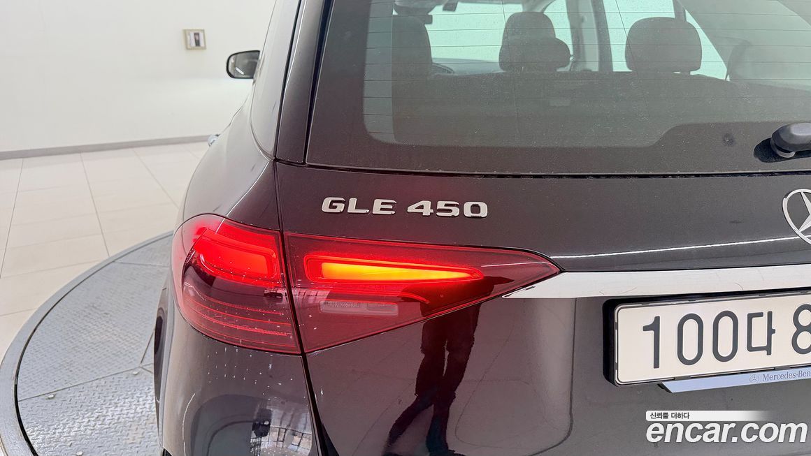 Mercedes-Benz GLE-Class 2025