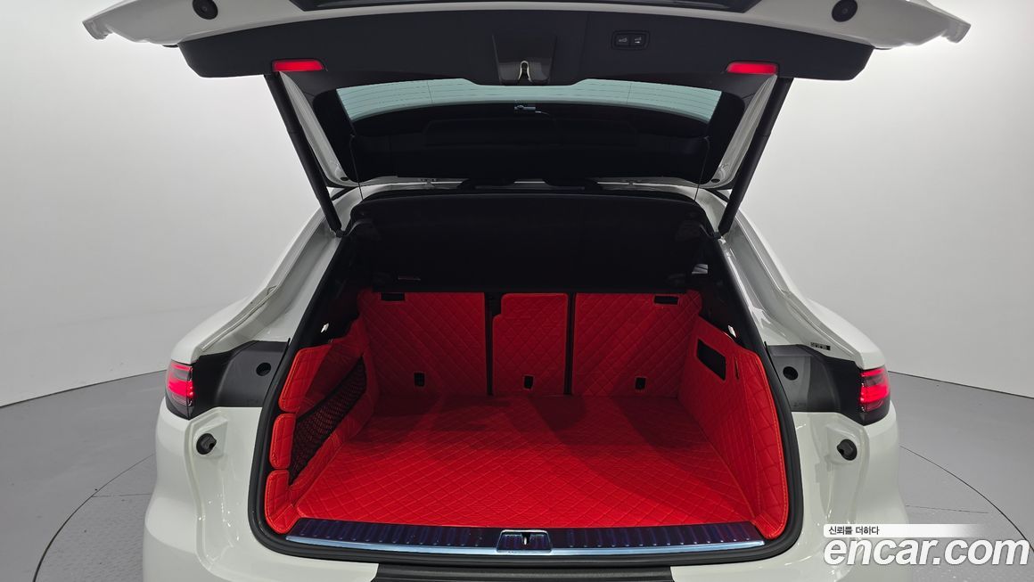 Porsche Cayenne 2021