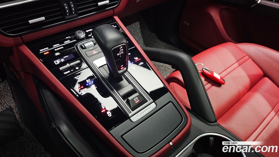 Porsche Cayenne 2022