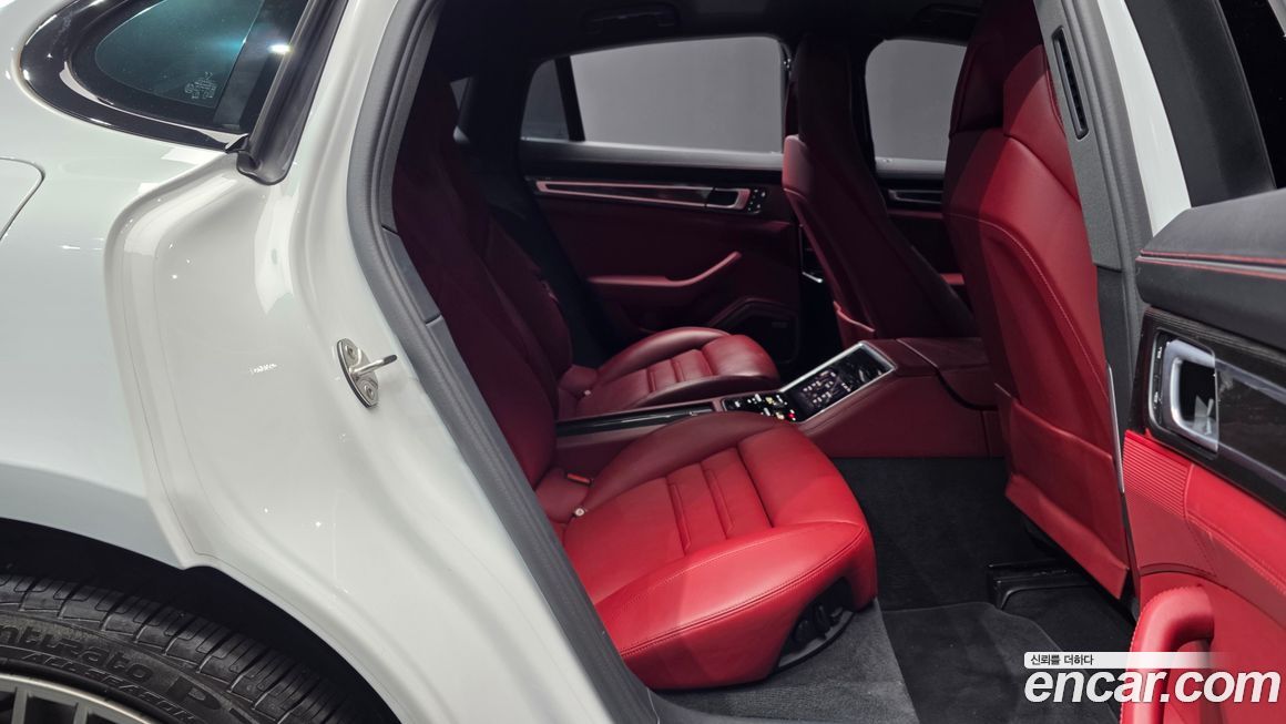 Porsche Panamera 2022