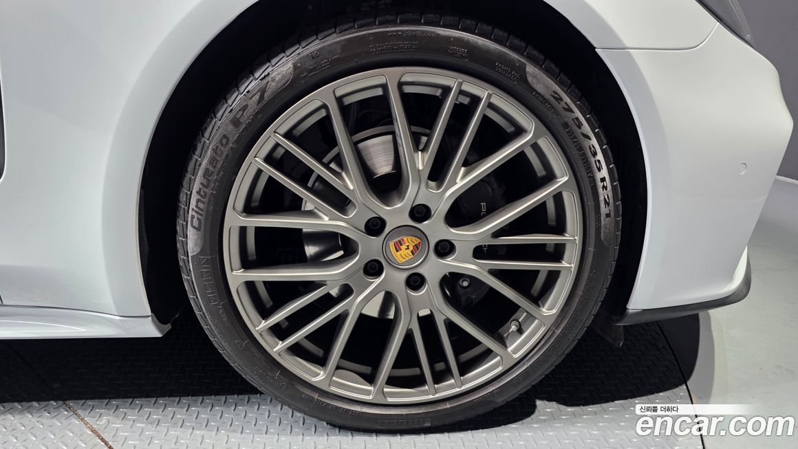 Porsche Panamera 2022